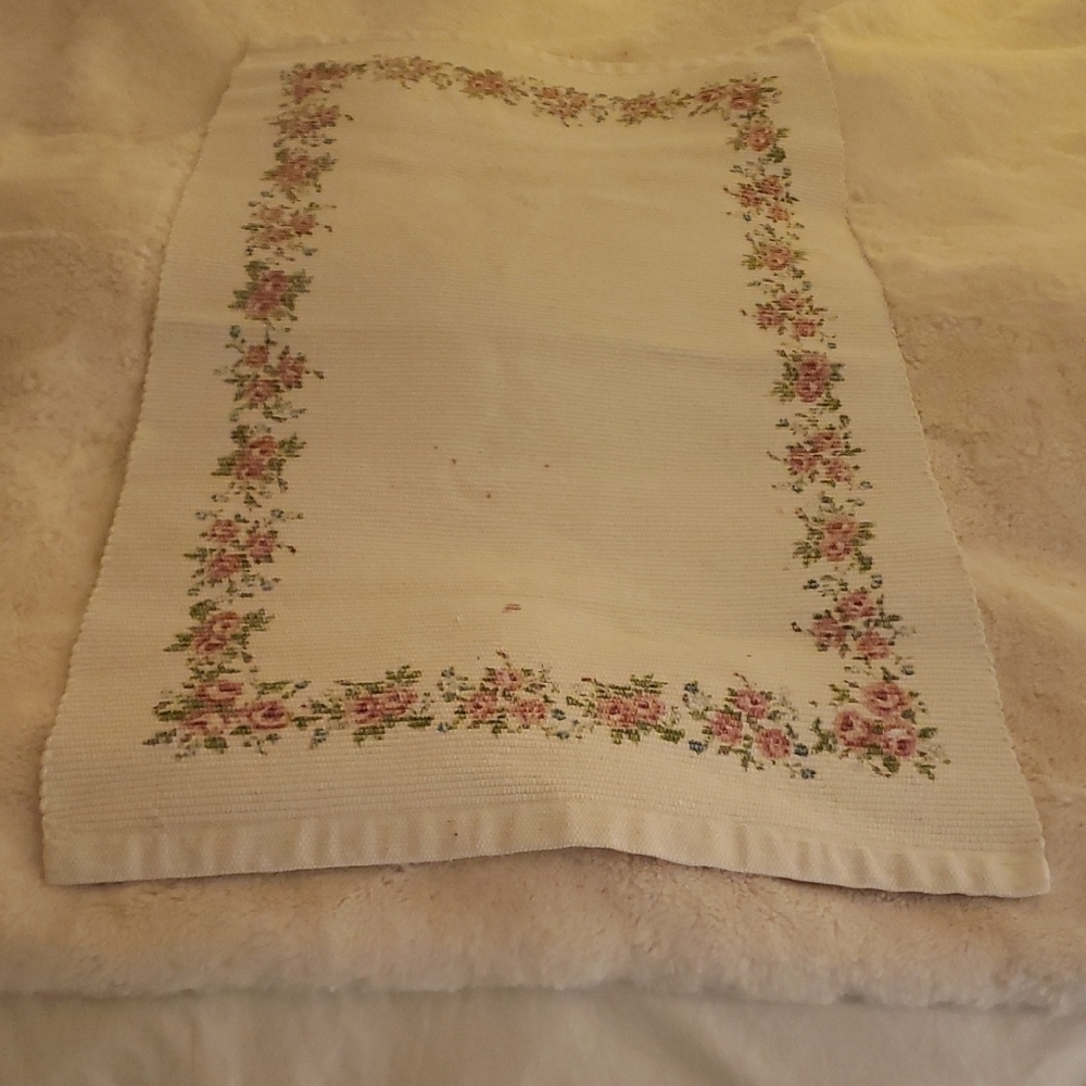 Floral Border White Bath Mat - Preloved